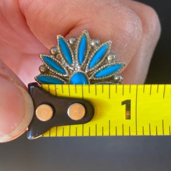 Vintage Silver Tone and Turquoise Adjustable Ring - Picture 6 of 6